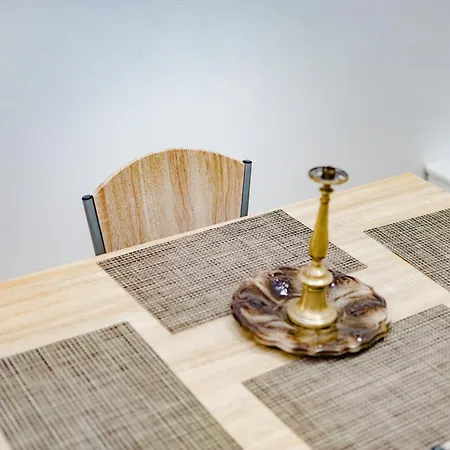 Modern Oasis Near Park & Stadium Apartamento Tirana