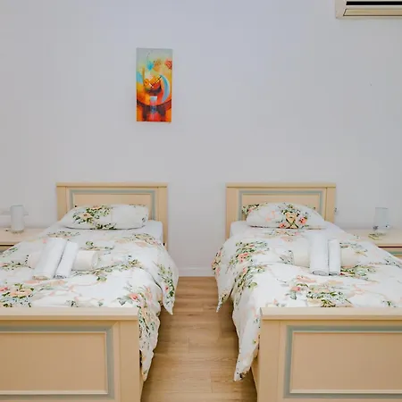 Modern Oasis Near Park & Stadium * Tirana