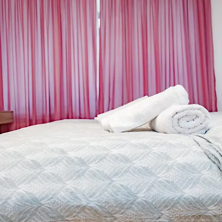 Modern Oasis Near Park & Stadium