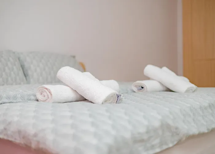 アパート Modern Oasis Near Park & Stadium ティラナ