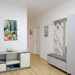 Modern Oasis Near Park & Stadium