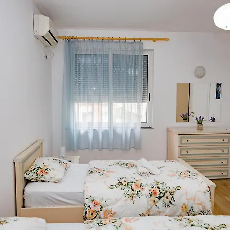 Modern Oasis Near Park&stadium Apartment Tirana