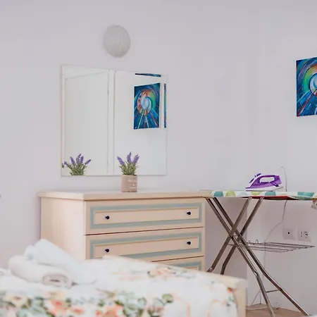 Modern Oasis Near Park & Stadium *